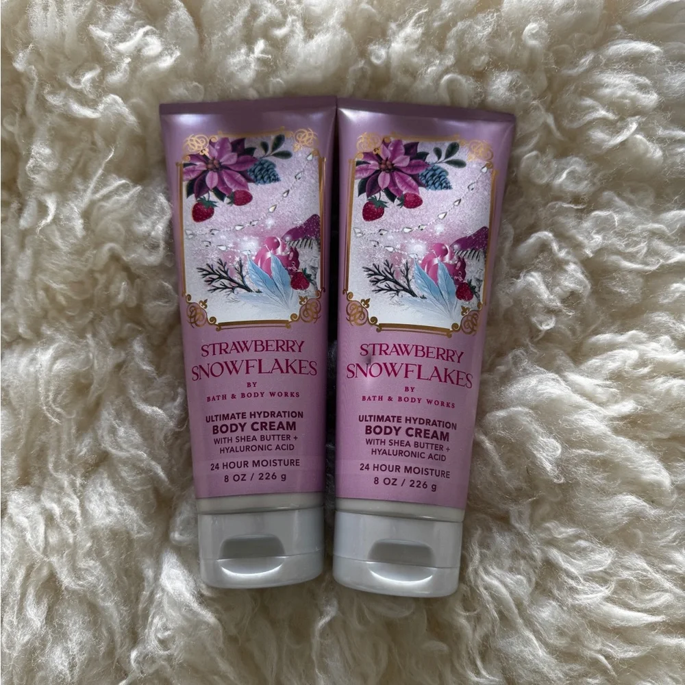 New BBW Strawberry Snowflakes Ultimate Hydration Body Creams - Picture 1 of 1